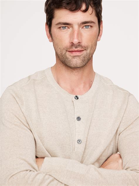 Merino Wool Henley Sweater | Banana Republic