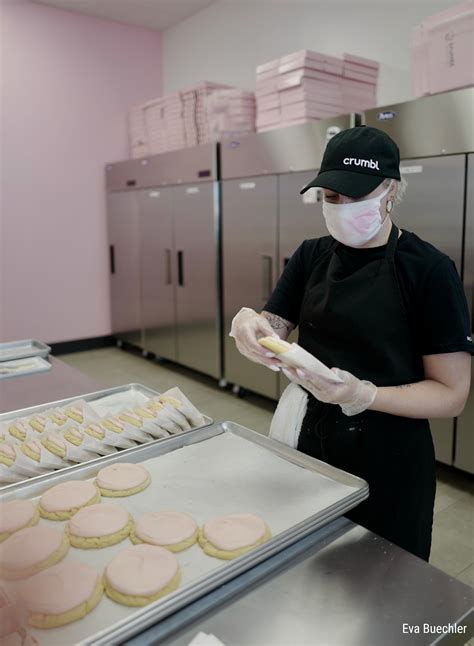 Free cookies Friday as Crumbl Cookies opens in Grand Rapids | WOODTV.com
