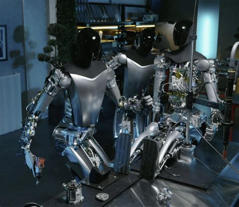 Musk expects Tesla Bot to be a much bigger business than its cars