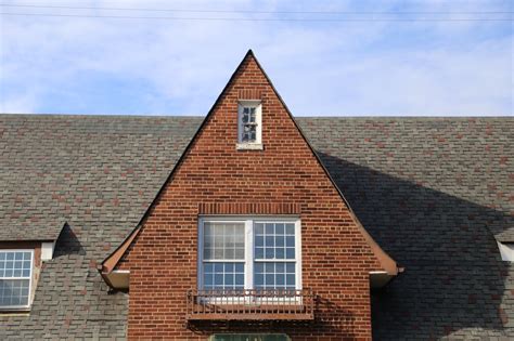 Great Neck LIRR Station - Great Neck Plaza, New York