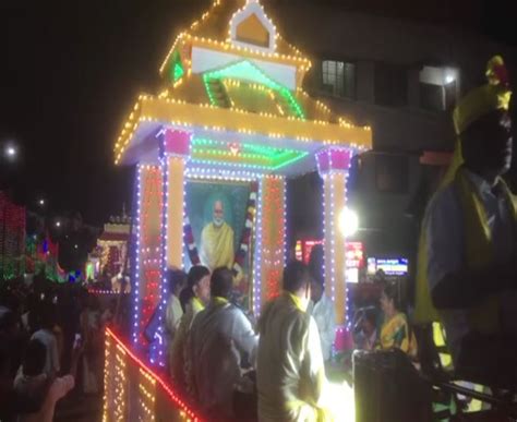 Mangaluru's Dasara celebration concludes with grand procession and fanfare