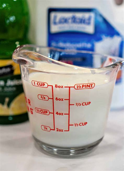 How to Make Buttermilk with Lemon Juice or Vinegar in 5 Minutes