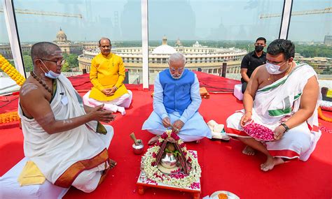 All you need to know about the national emblem on top of new Parliament ...