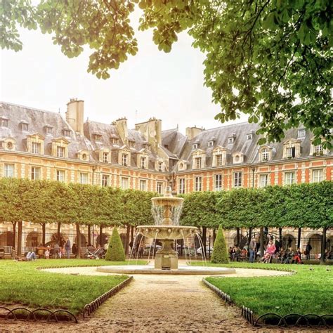 Le Marais: A Paris Travel Guide to An Iconic District in France