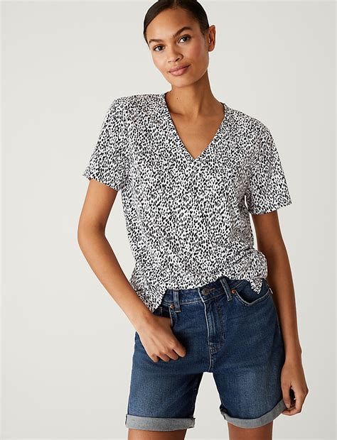 Buy Printed Relaxed Longline T-Shirt at Marks & Spencer