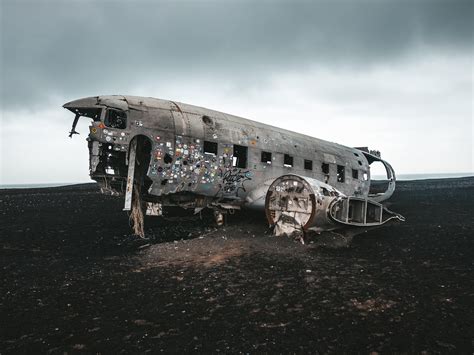Solheimasandur Plane Wreck, Iceland : r/AmateurPhotography