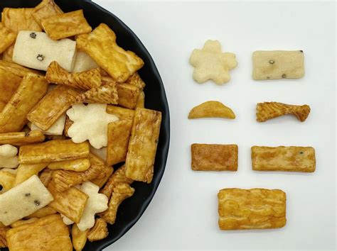 Soy Sauce Crispy Rice Crackers