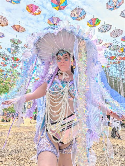 Jellyfish rave outfit | Fun halloween outfits, Pretty halloween ...