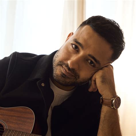 Paresh Pahuja Shows, Tickets and More. Follow Now!