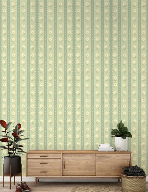 Daisy Chain Delight Wallpaper with Soft Floral Rows
