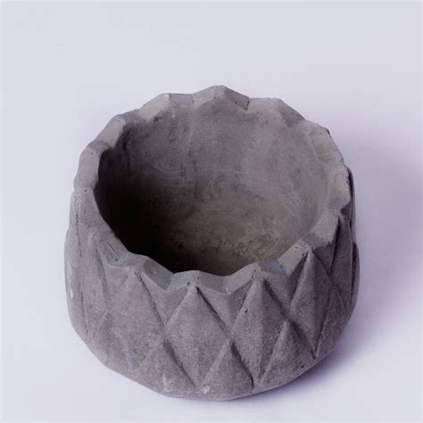 Pyne Planter Dark Concrete - Geometric Table top planter, diamond shap ...