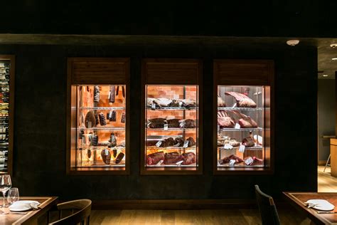 How to Dry-Age Steak: Everything to Know About Dry-Aged Steaks - Thrillist
