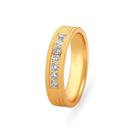 Classic Diamond Finger Ring