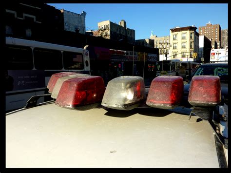 cops 的图像结果