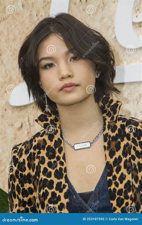 Riley lai nelet fotografía editorial. Imagen de manera - 253107592