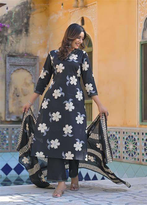 Sunrise Collection Black & White Floral Print Pure Cotton Suit Set ...