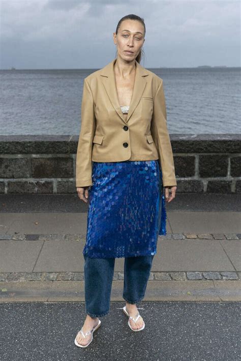 Revamp Your Style: Unconventional S/S 2024 Runway Styling Hacks ...