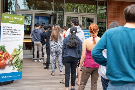 The secret menu of UCLA’s dining halls – BruinLife