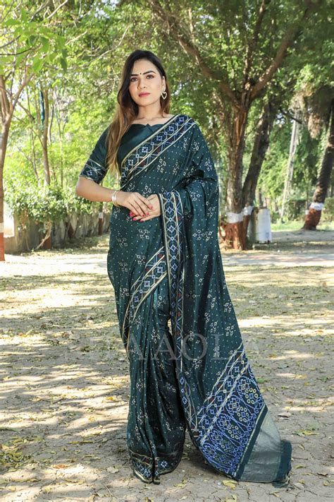 Bottle Green Woven Patola Dola Silk Saree - Shaaola.com