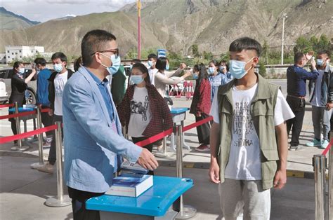 今年拉萨设9个考点393个考场高考考生提前熟悉考场_教育_中国西藏网