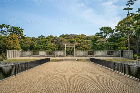 Daisenryo Kofun, one of the Mozu Tombs in Sakai, Osaka Prefecture ...