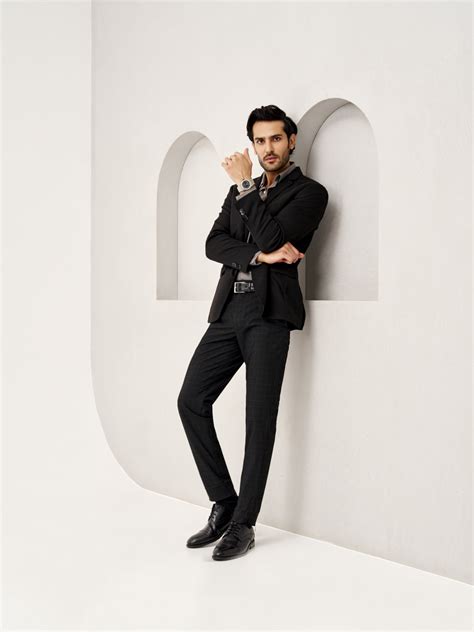 Raven Black Checks Stretchable Formal Trouser For Men