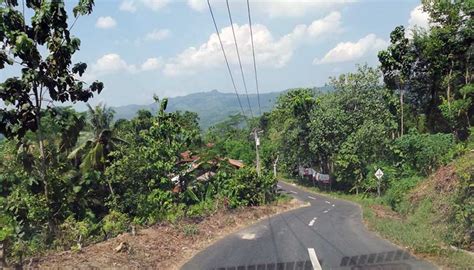 UJI JARINGAN DI JALUR MUDIK (HARI-3) : WILAYAH BERKONTUR PEGUNUNGAN ...