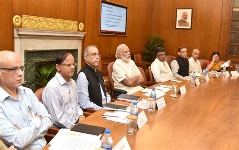Aadhaar helped plug Rs 27,000 crore leakage in FY16