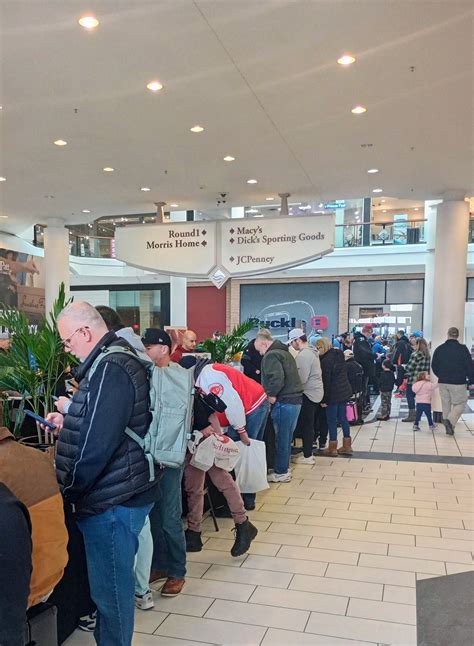 March 1. 11am-5pm Sportscard Shopping Spree Show! Fairfield Commons ...