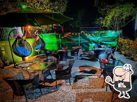 Fauji Brats Cafe & Restro, New Delhi - Restaurant menu, prices and reviews