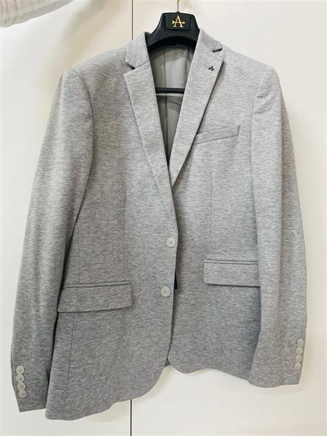 Buy Arrow MenSlim fit Polyester Heathered Single-breastedNotch Lapel ...