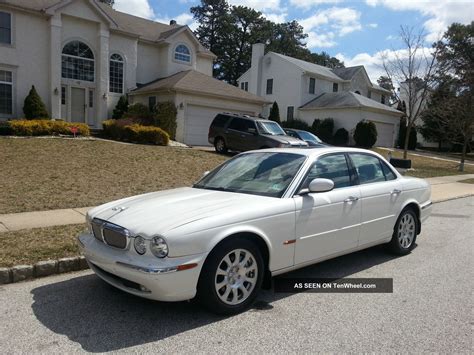 2004 Jaguar Xj8 - - Popular Color.