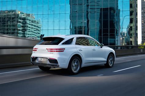 2025 Genesis GV70 review | CarExpert