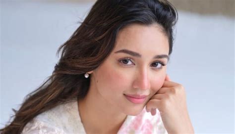 Akanksha Sharma to make her debut in Hindi and Telugu cinema in 2025 ...