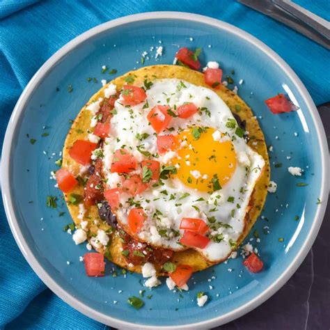 Huevos Rancheros - Cook2eatwell