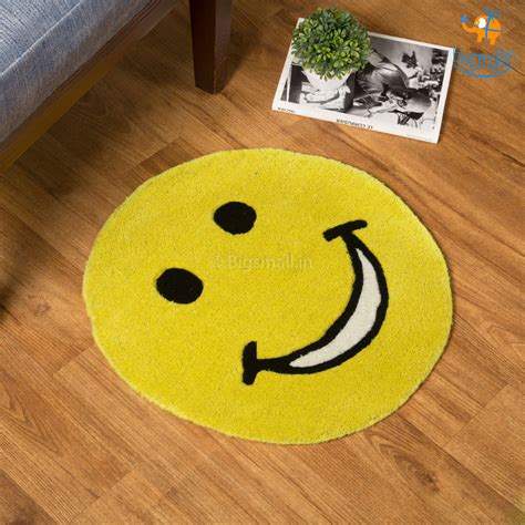 Buy Smiley Round Rug Online In India – Bigsmall.in