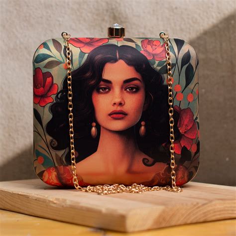 Graceful Girl Portrait Clutch - Artklim