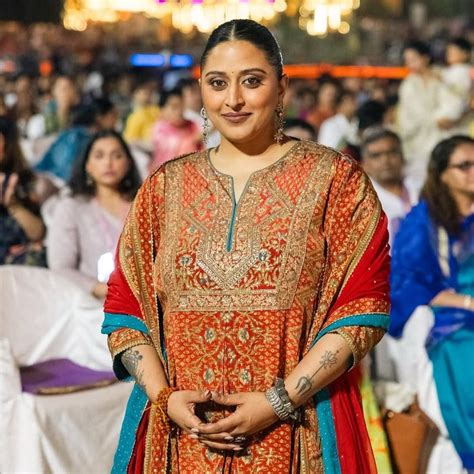 Regal Radiance: Raja Kumari in Sangeeta Boochra’s Exquisite Silver Jew