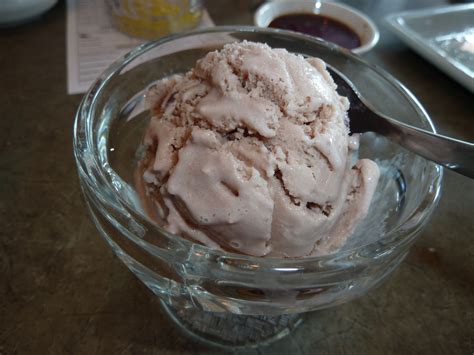 Red bean ice cream! | Cafe helado, Helados, Heladeria