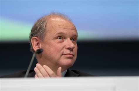 Tui: Sebastian Ebel baut den Vorstand um - manager magazin