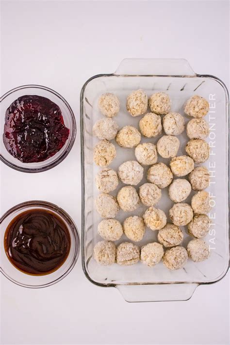 Baked Meatballs in Oven with Grape Jelly