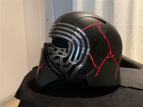 STAR WARS KYLO REN HELMET EPISODE 9 | Kylo ren helmet, Star wars helmet ...