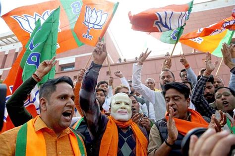 BJP wins senior dy mayor, dy mayor posts in Chandigarh - Rediff.com ...