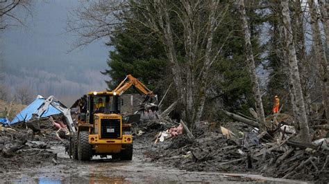 PHOTOS: A look back at the deadly 2014 Oso landslide that killed 43 ...