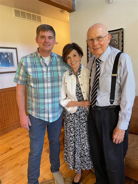 President Dallin H. Oaks: Photos of church president with family ...