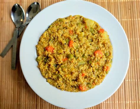 Dalia Recipe | Dalia Khichdi | Masala Vegetable Daliya | VegeCravings