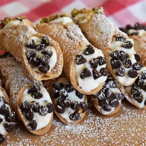 Ricotta Cannoli Recipe (Sicilian Cannoli with Ricotta Filling) - This ...