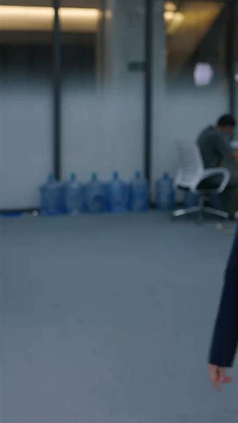 Broken Bonds, Rising Stars Chinese Drama Full 72 Episodes - MoboReels