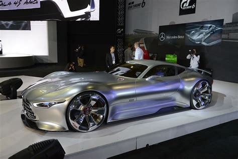Mercedes-Benz AMG Vision Gran Turismo Looks Badass Live as Well ...