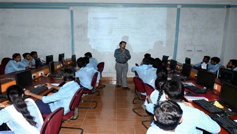 Image result for Computer Science Lab Bbdniit Lucknow